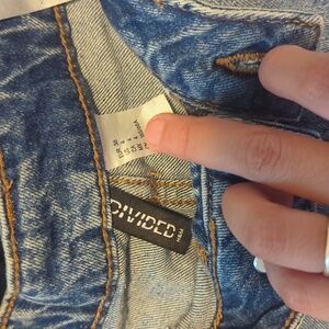 NEW f21 size 4 high waist jean shorts